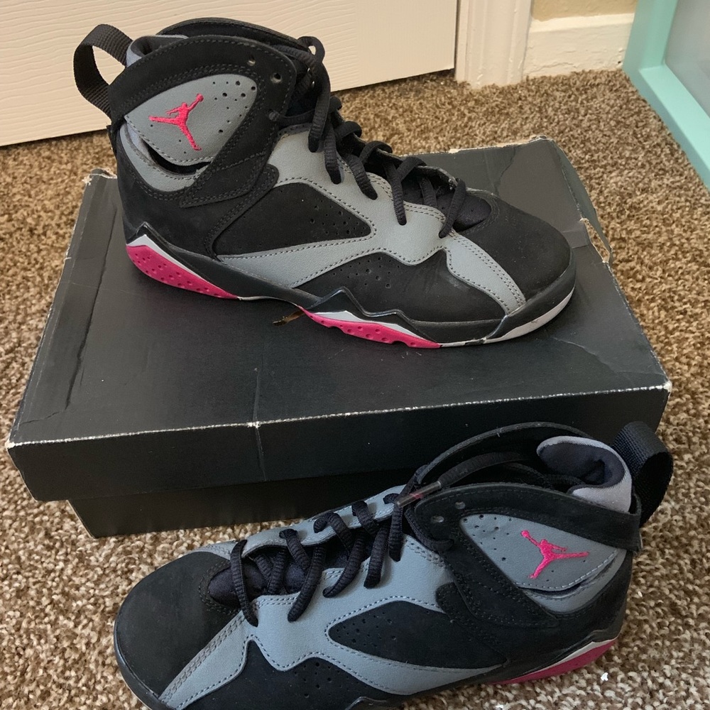 Retro 7 Jordan’s “ Sport Fuchsia”